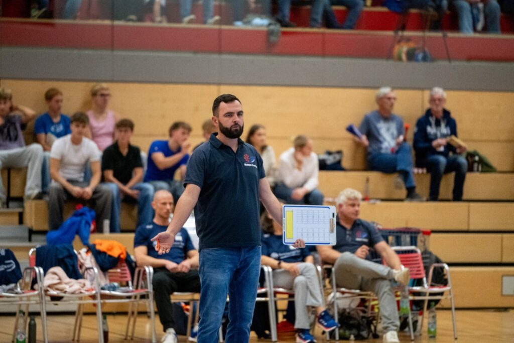 Mateusz Żarczyński wartet weiter auf den ersten Sieg des TSV Mühldorf Foto: Matthias Hergenhan